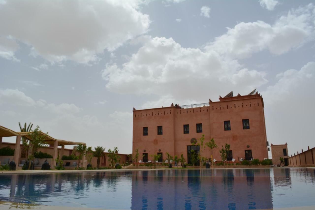 Riad Azawad Мерзуга Экстерьер фото
