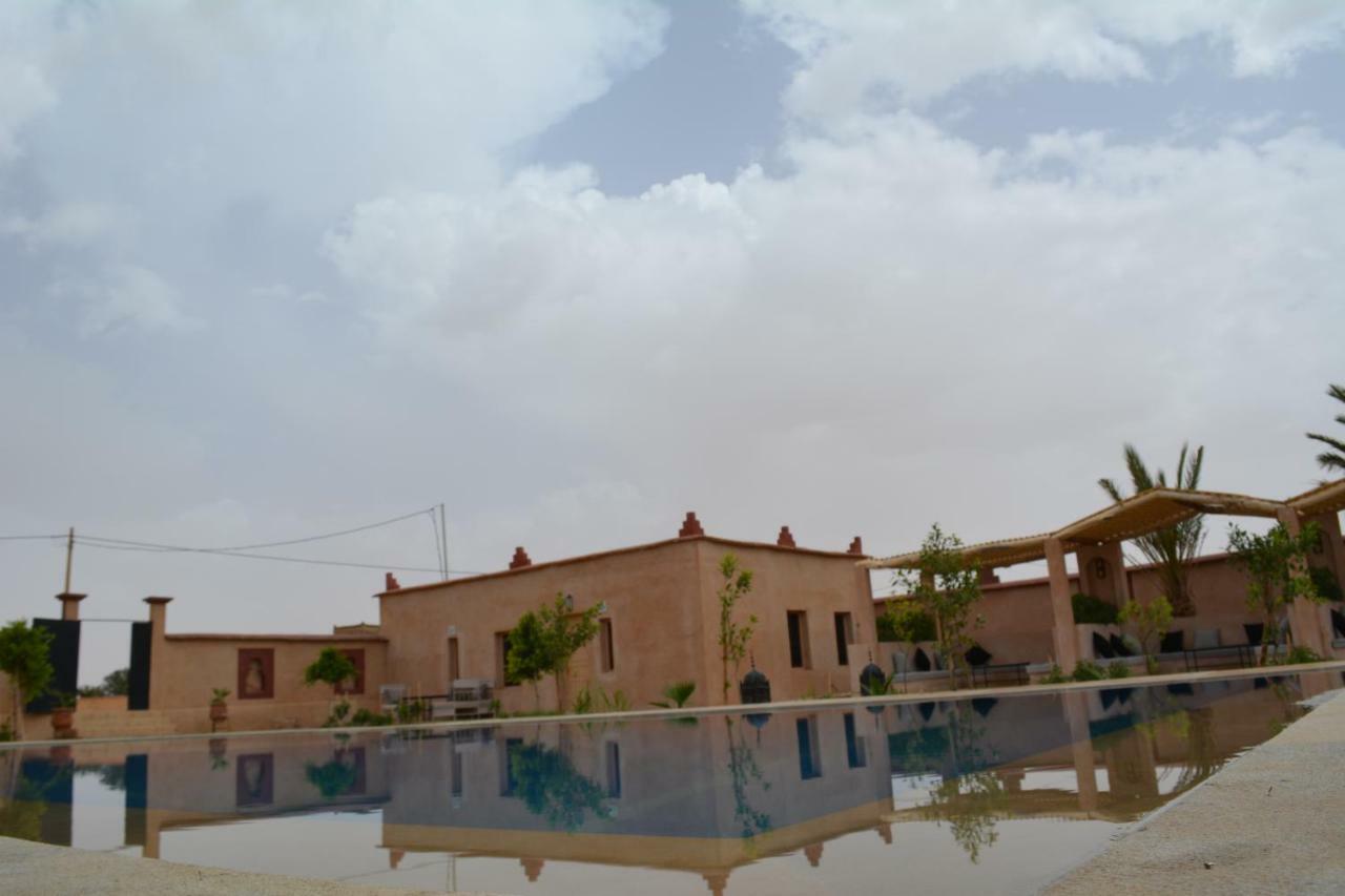 Riad Azawad Мерзуга Экстерьер фото