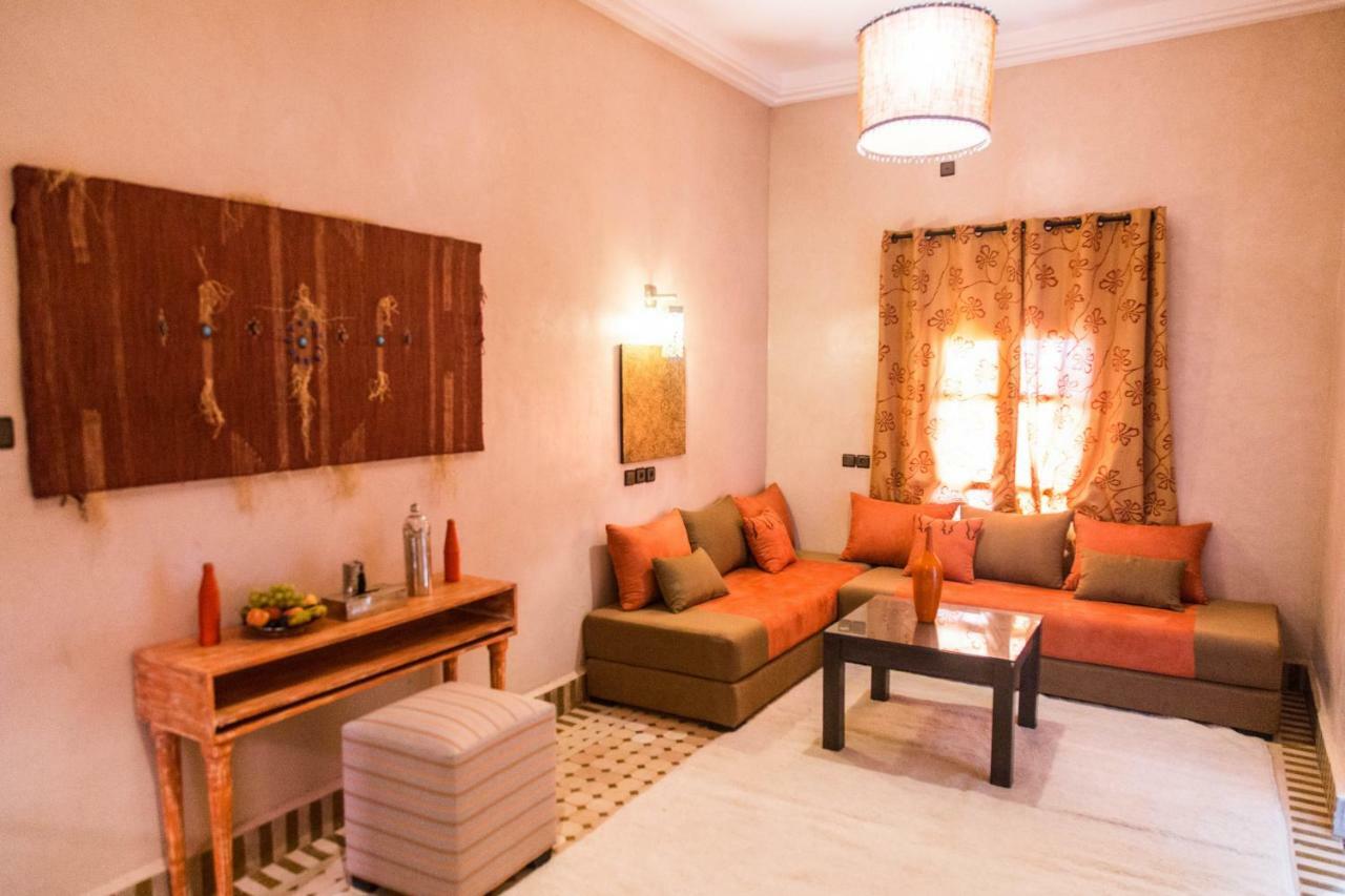 Riad Azawad Мерзуга Экстерьер фото